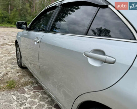 Сірий Тойота Камрі, об'ємом двигуна 3.5 л та пробігом 246 тис. км за 8300 $, фото 8 на Automoto.ua