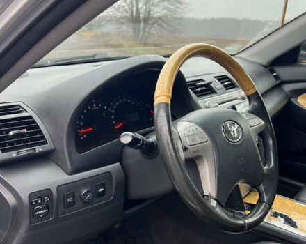 Сірий Тойота Камрі, об'ємом двигуна 3.46 л та пробігом 363 тис. км за 7999 $, фото 43 на Automoto.ua