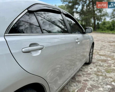 Сірий Тойота Камрі, об'ємом двигуна 3.5 л та пробігом 246 тис. км за 8300 $, фото 7 на Automoto.ua