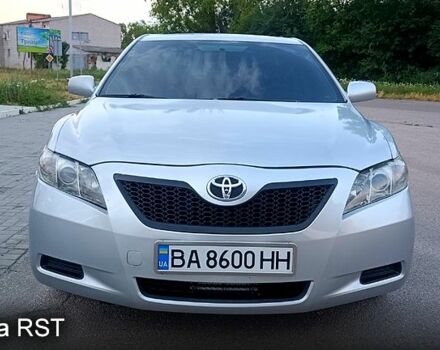 Серый Тойота Камри, объемом двигателя 2.4 л и пробегом 213 тыс. км за 6250 $, фото 1 на Automoto.ua
