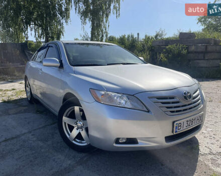 Серый Тойота Камри, объемом двигателя 3.5 л и пробегом 278 тыс. км за 8300 $, фото 2 на Automoto.ua