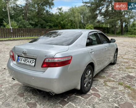 Сірий Тойота Камрі, об'ємом двигуна 3.5 л та пробігом 246 тис. км за 8300 $, фото 4 на Automoto.ua
