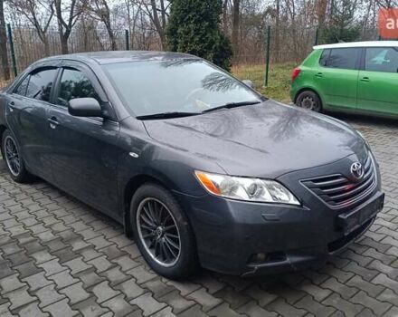 Серый Тойота Камри, объемом двигателя 3.46 л и пробегом 338 тыс. км за 6300 $, фото 1 на Automoto.ua