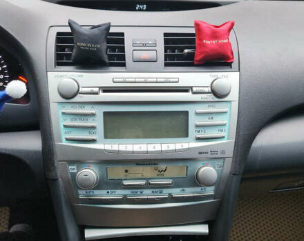 Серый Тойота Камри, объемом двигателя 3.46 л и пробегом 450 тыс. км за 7800 $, фото 5 на Automoto.ua