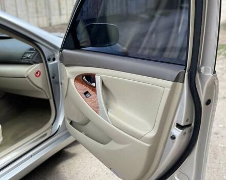 Серый Тойота Камри, объемом двигателя 3.46 л и пробегом 155 тыс. км за 8000 $, фото 11 на Automoto.ua