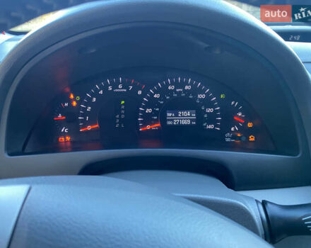 Серый Тойота Камри, объемом двигателя 2.4 л и пробегом 272 тыс. км за 7500 $, фото 25 на Automoto.ua