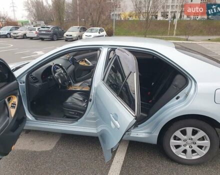 Сірий Тойота Камрі, об'ємом двигуна 2.4 л та пробігом 250 тис. км за 6500 $, фото 15 на Automoto.ua