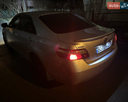 Сірий Тойота Камрі, об'ємом двигуна 2.4 л та пробігом 348 тис. км за 8000 $, фото 5 на Automoto.ua