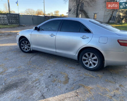 Серый Тойота Камри, объемом двигателя 2.4 л и пробегом 272 тыс. км за 7500 $, фото 12 на Automoto.ua