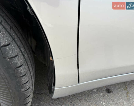 Серый Тойота Камри, объемом двигателя 3.46 л и пробегом 234 тыс. км за 9200 $, фото 14 на Automoto.ua