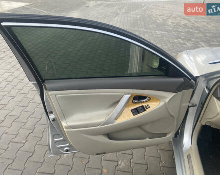 Тойота Камри 2006 в Полтаве на Automoto.ua Серый Тойота Камри, объемом двигателя 2.36 л и пробегом 147 тыс. км за 8700 $, фото 8 на Automoto.ua