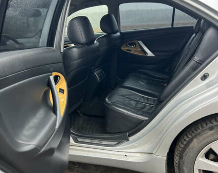 Сірий Тойота Камрі, об'ємом двигуна 3.46 л та пробігом 363 тис. км за 7999 $, фото 40 на Automoto.ua