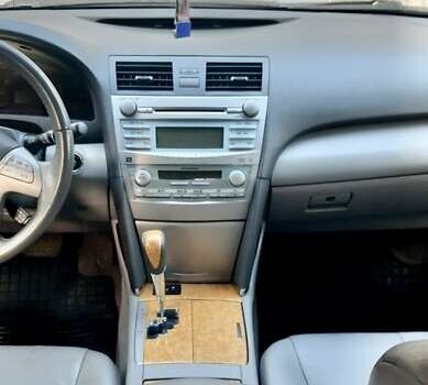 Серый Тойота Камри, объемом двигателя 3.5 л и пробегом 130 тыс. км за 10500 $, фото 11 на Automoto.ua