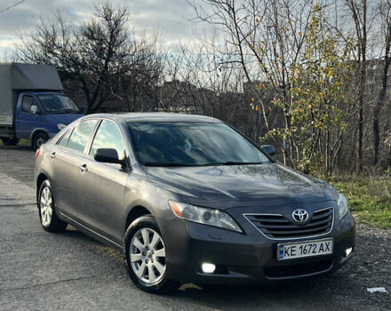 Серый Тойота Камри, объемом двигателя 3.5 л и пробегом 293 тыс. км за 7600 $, фото 5 на Automoto.ua