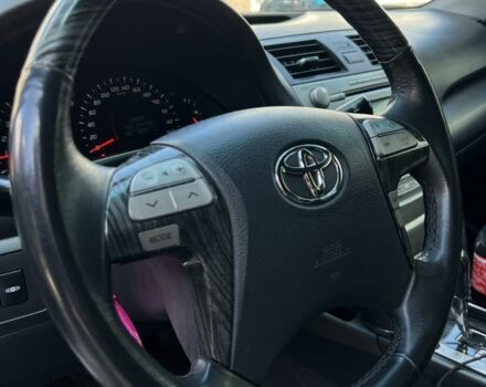 Серый Тойота Камри, объемом двигателя 3.5 л и пробегом 195 тыс. км за 8600 $, фото 5 на Automoto.ua