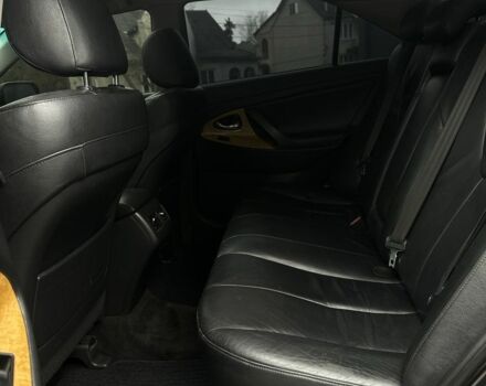 Серый Тойота Камри, объемом двигателя 2.4 л и пробегом 350 тыс. км за 6500 $, фото 10 на Automoto.ua