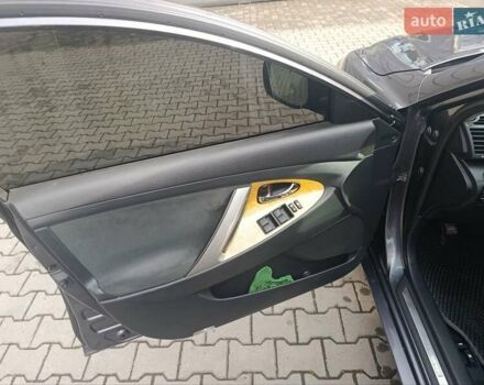Сірий Тойота Камрі, об'ємом двигуна 2.36 л та пробігом 282 тис. км за 8600 $, фото 37 на Automoto.ua