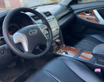 Серый Тойота Камри, объемом двигателя 3.5 л и пробегом 293 тыс. км за 7600 $, фото 23 на Automoto.ua