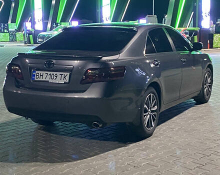 Серый Тойота Камри, объемом двигателя 2.36 л и пробегом 300 тыс. км за 9300 $, фото 5 на Automoto.ua