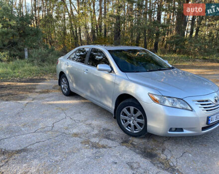 Серый Тойота Камри, объемом двигателя 2.4 л и пробегом 272 тыс. км за 7500 $, фото 17 на Automoto.ua