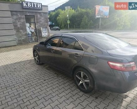 Сірий Тойота Камрі, об'ємом двигуна 2.36 л та пробігом 282 тис. км за 8600 $, фото 5 на Automoto.ua
