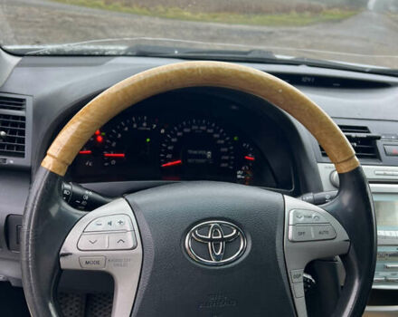 Сірий Тойота Камрі, об'ємом двигуна 3.46 л та пробігом 363 тис. км за 7999 $, фото 46 на Automoto.ua