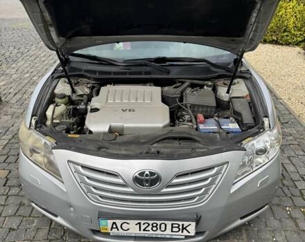 Серый Тойота Камри, объемом двигателя 3.5 л и пробегом 355 тыс. км за 7000 $, фото 5 на Automoto.ua