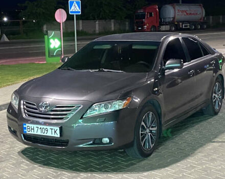 Серый Тойота Камри, объемом двигателя 2.36 л и пробегом 300 тыс. км за 9300 $, фото 7 на Automoto.ua