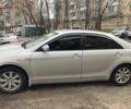 Серый Тойота Камри, объемом двигателя 2.4 л и пробегом 435 тыс. км за 5800 $, фото 1 на Automoto.ua