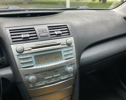 Сірий Тойота Камрі, об'ємом двигуна 3.5 л та пробігом 231 тис. км за 8000 $, фото 19 на Automoto.ua