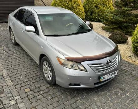 Серый Тойота Камри, объемом двигателя 3.5 л и пробегом 355 тыс. км за 7000 $, фото 1 на Automoto.ua