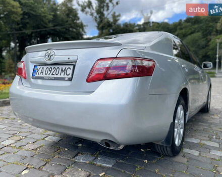 Сірий Тойота Камрі, об'ємом двигуна 2.36 л та пробігом 307 тис. км за 7200 $, фото 7 на Automoto.ua