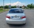 Серый Тойота Камри, объемом двигателя 2.4 л и пробегом 260 тыс. км за 7800 $, фото 1 на Automoto.ua