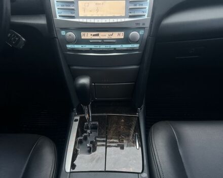 Сірий Тойота Камрі, об'ємом двигуна 2.4 л та пробігом 276 тис. км за 6500 $, фото 13 на Automoto.ua