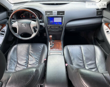 Серый Тойота Камри, объемом двигателя 3.5 л и пробегом 374 тыс. км за 7300 $, фото 37 на Automoto.ua