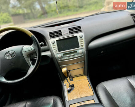Сірий Тойота Камрі, об'ємом двигуна 3.5 л та пробігом 246 тис. км за 8300 $, фото 14 на Automoto.ua