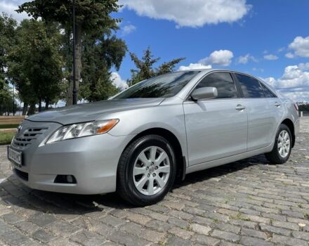 Серый Тойота Камри, объемом двигателя 2.4 л и пробегом 307 тыс. км за 7200 $, фото 1 на Automoto.ua