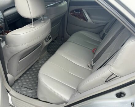 Тойота Камри 2006 в Днепре (Днепропетровске) на Automoto.ua Серый Тойота Камри, объемом двигателя 3.5 л и пробегом 220 тыс. км за 8500 $, фото 7 на Automoto.ua