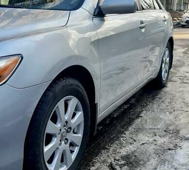 Серый Тойота Камри, объемом двигателя 3.5 л и пробегом 130 тыс. км за 10500 $, фото 4 на Automoto.ua