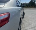 Серый Тойота Камри, объемом двигателя 2.4 л и пробегом 280 тыс. км за 8600 $, фото 2 на Automoto.ua