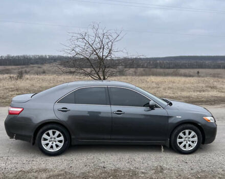 Серый Тойота Камри, объемом двигателя 2.36 л и пробегом 230 тыс. км за 9200 $, фото 8 на Automoto.ua