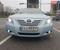 Сірий Тойота Камрі, об'ємом двигуна 2.4 л та пробігом 250 тис. км за 6500 $, фото 1 на Automoto.ua