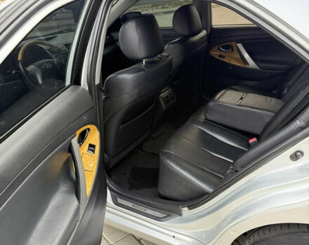 Сірий Тойота Камрі, об'ємом двигуна 3.46 л та пробігом 270 тис. км за 8400 $, фото 8 на Automoto.ua