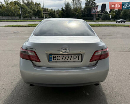 Серый Тойота Камри, объемом двигателя 3.46 л и пробегом 246 тыс. км за 8350 $, фото 6 на Automoto.ua