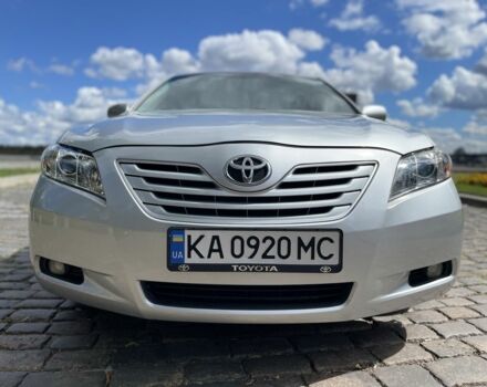 Серый Тойота Камри, объемом двигателя 2.4 л и пробегом 307 тыс. км за 7200 $, фото 3 на Automoto.ua