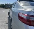 Серый Тойота Камри, объемом двигателя 2.4 л и пробегом 280 тыс. км за 8600 $, фото 4 на Automoto.ua
