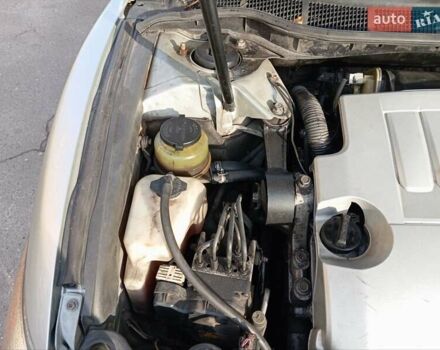 Серый Тойота Камри, объемом двигателя 3.5 л и пробегом 333 тыс. км за 5500 $, фото 21 на Automoto.ua