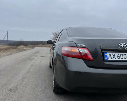 Серый Тойота Камри, объемом двигателя 2.36 л и пробегом 230 тыс. км за 9200 $, фото 4 на Automoto.ua