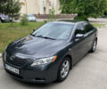 Сірий Тойота Камрі, об'ємом двигуна 3.5 л та пробігом 231 тис. км за 8000 $, фото 1 на Automoto.ua