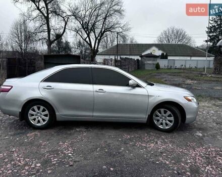 Сірий Тойота Камрі, об'ємом двигуна 3.5 л та пробігом 380 тис. км за 9300 $, фото 2 на Automoto.ua